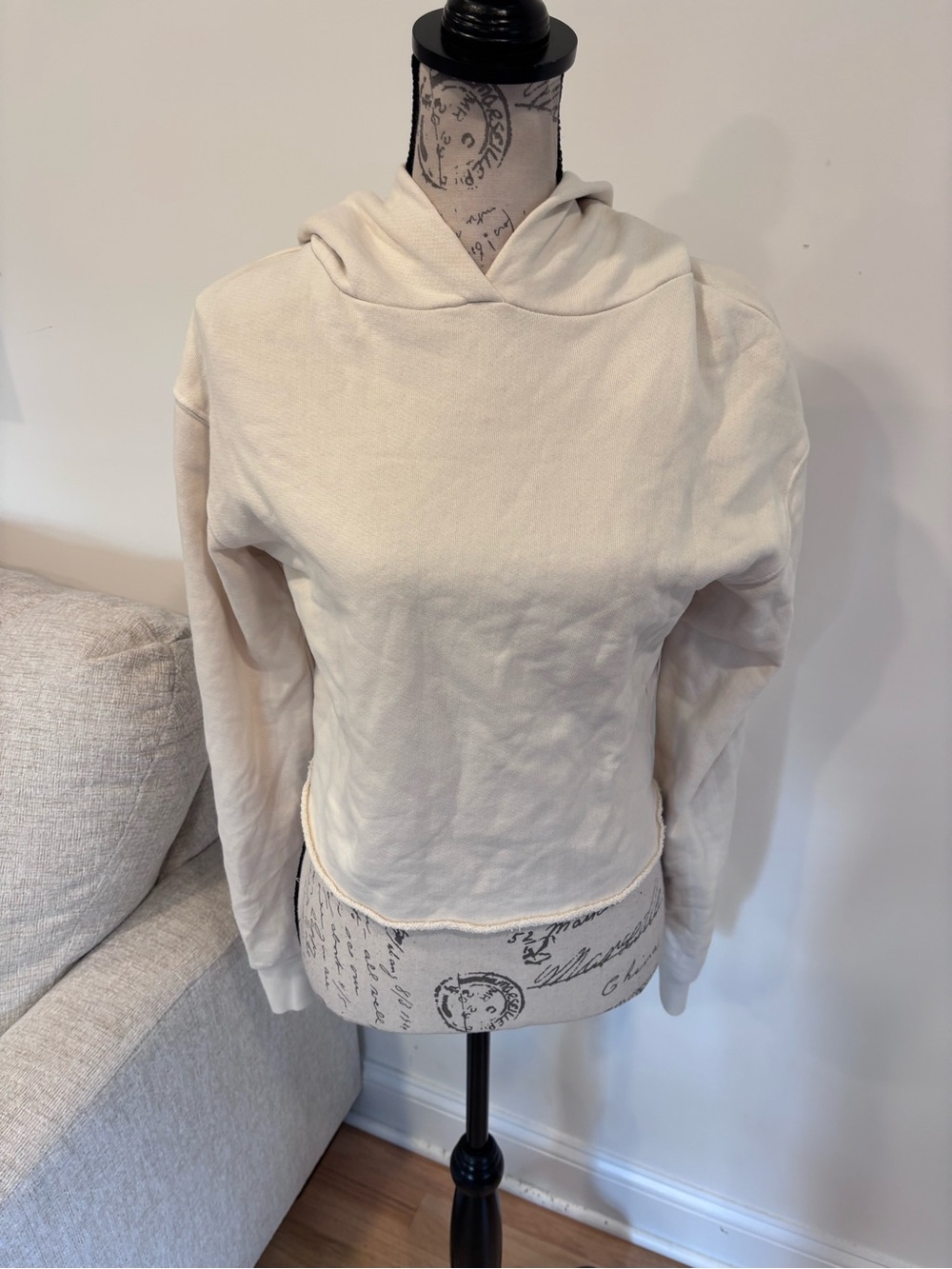 perfectwhitetee cream cotton Pullover Hoodie size XS
